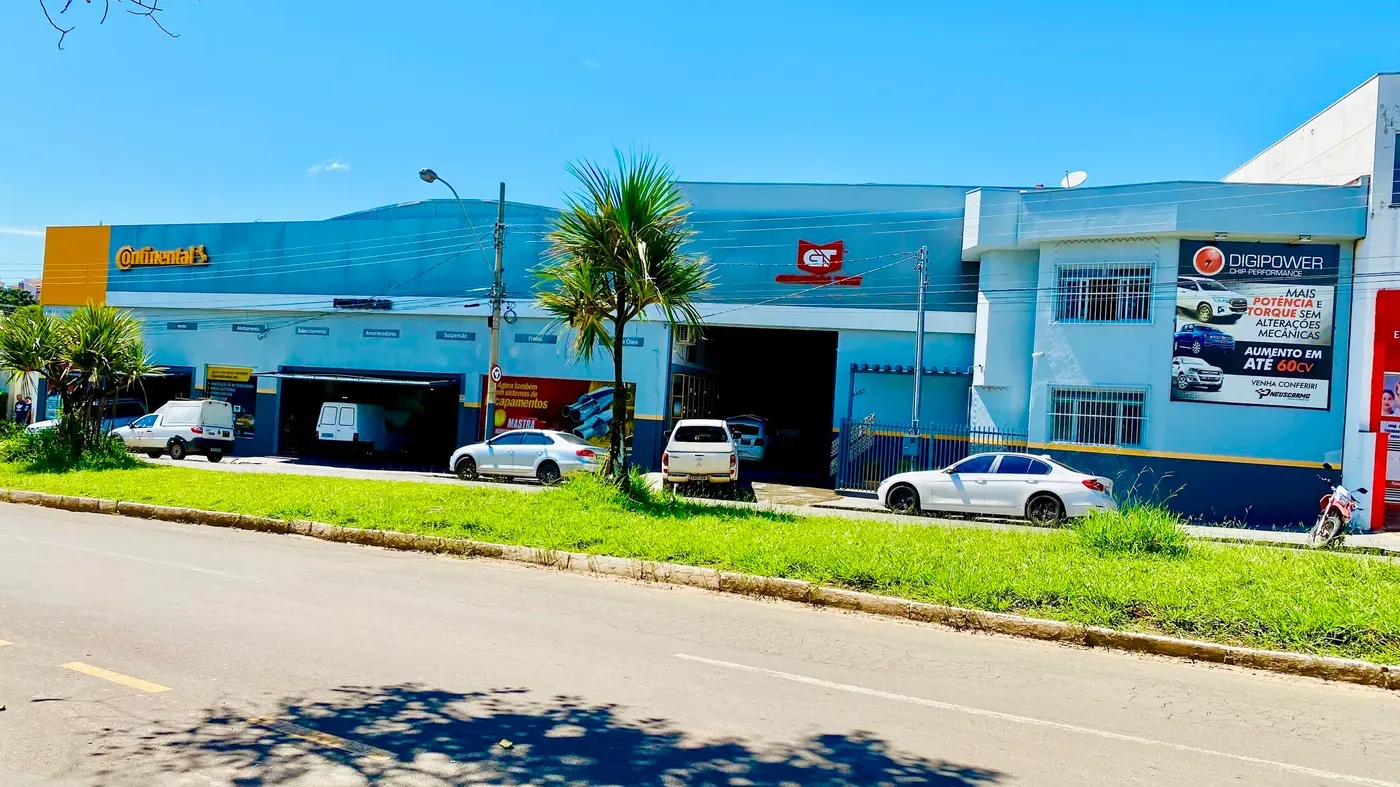 Revisão na oficina da Pneuscarmg, Passos/MG